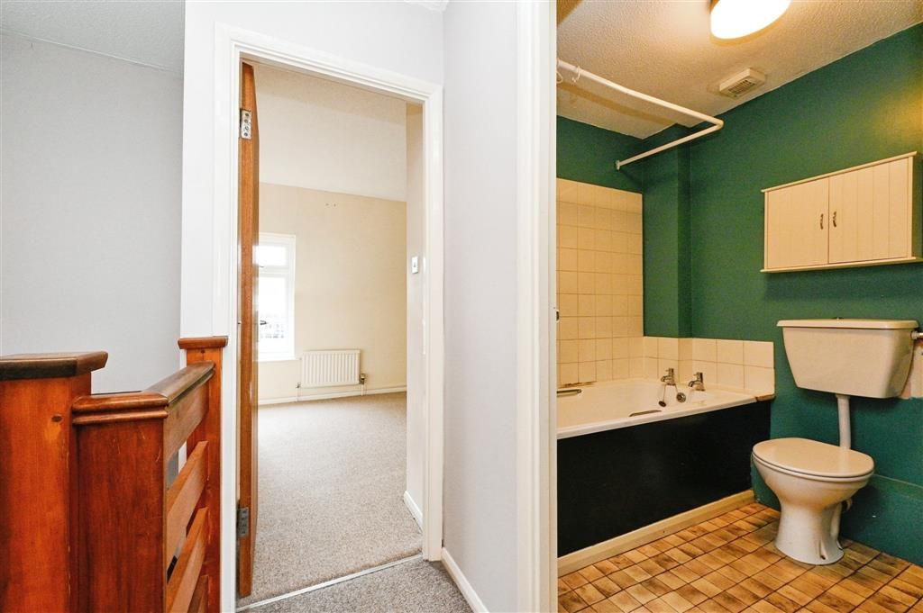 Property photo 3 of 17