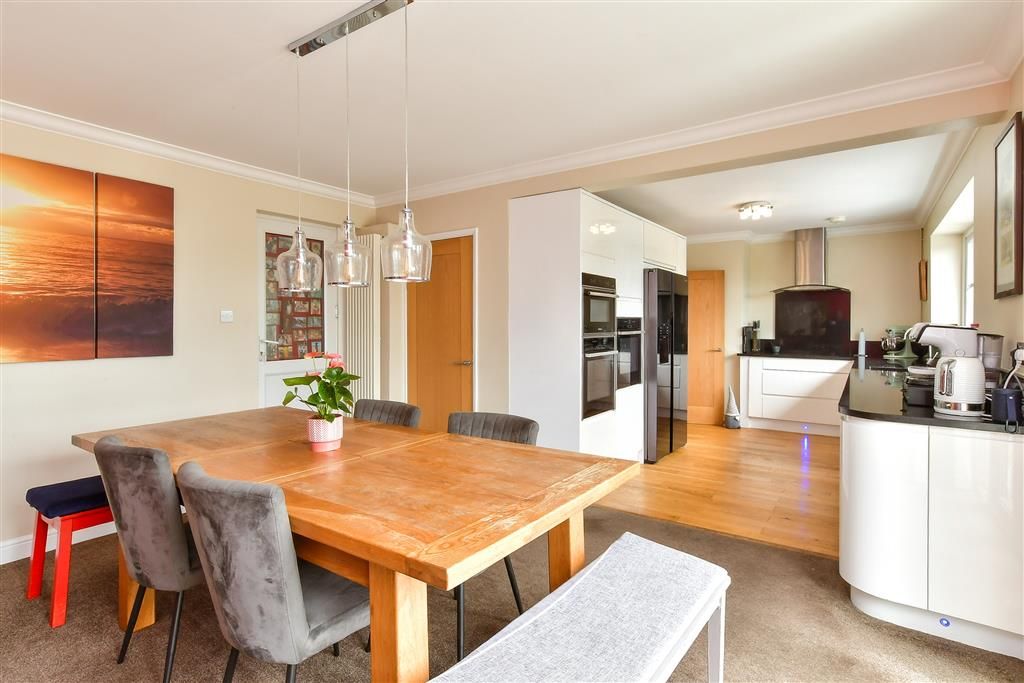 Property photo 3 of 15 Dining Area