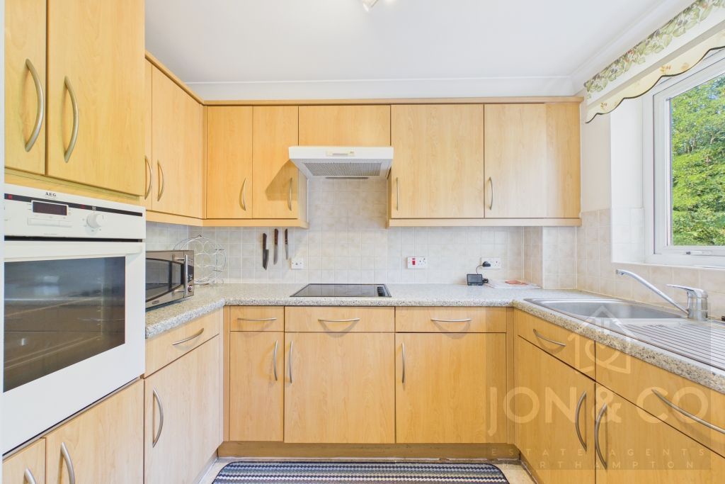 Property photo 3 of 10