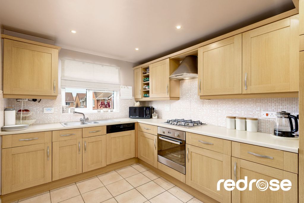 Property photo 3 of 16 Web_79 Perthshire Grove-22-2500Px