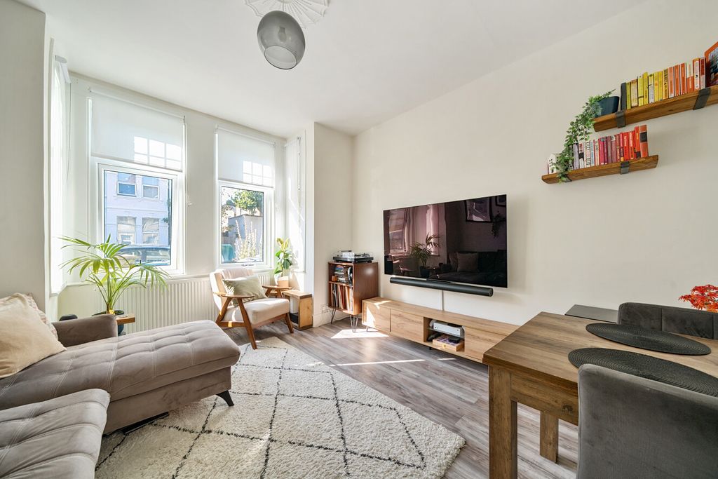 Property photo 1 of 14 7-6A86c0B3c3c95-1...