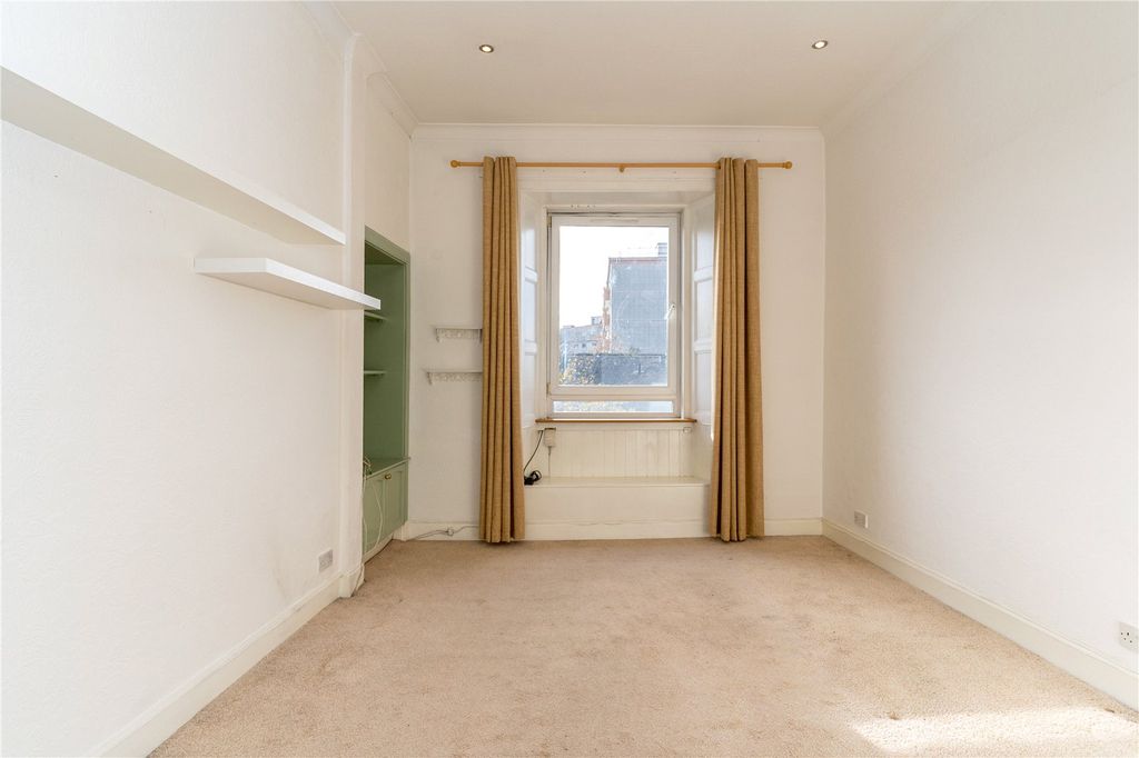 Property photo 3 of 17 Photo 3