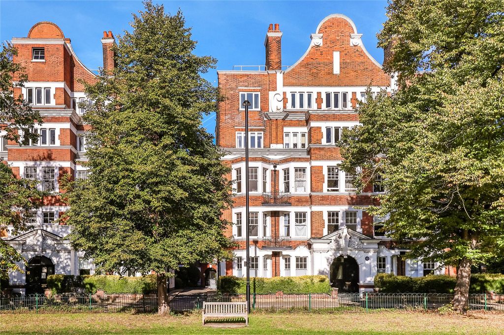 Property photo 1 of 10 External