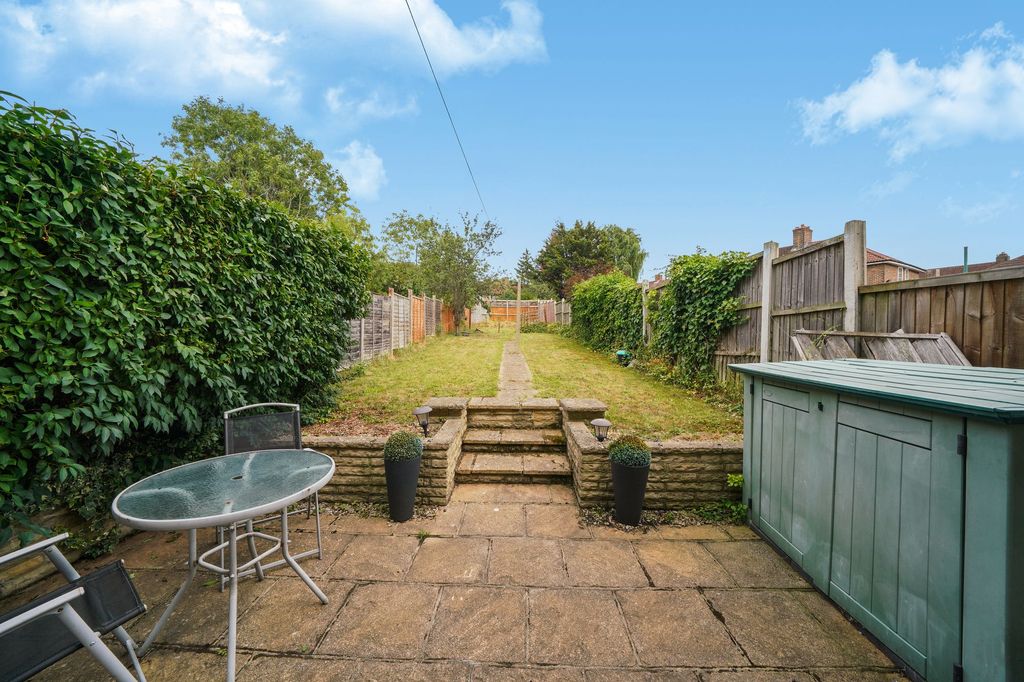 Property photo 1 of 10 16 Bankfoot Road - Qjia3Qudc8Oaivh4H6De