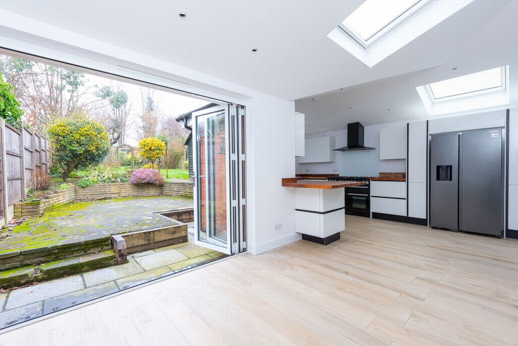 Property photo 2 of 15 Photo 10