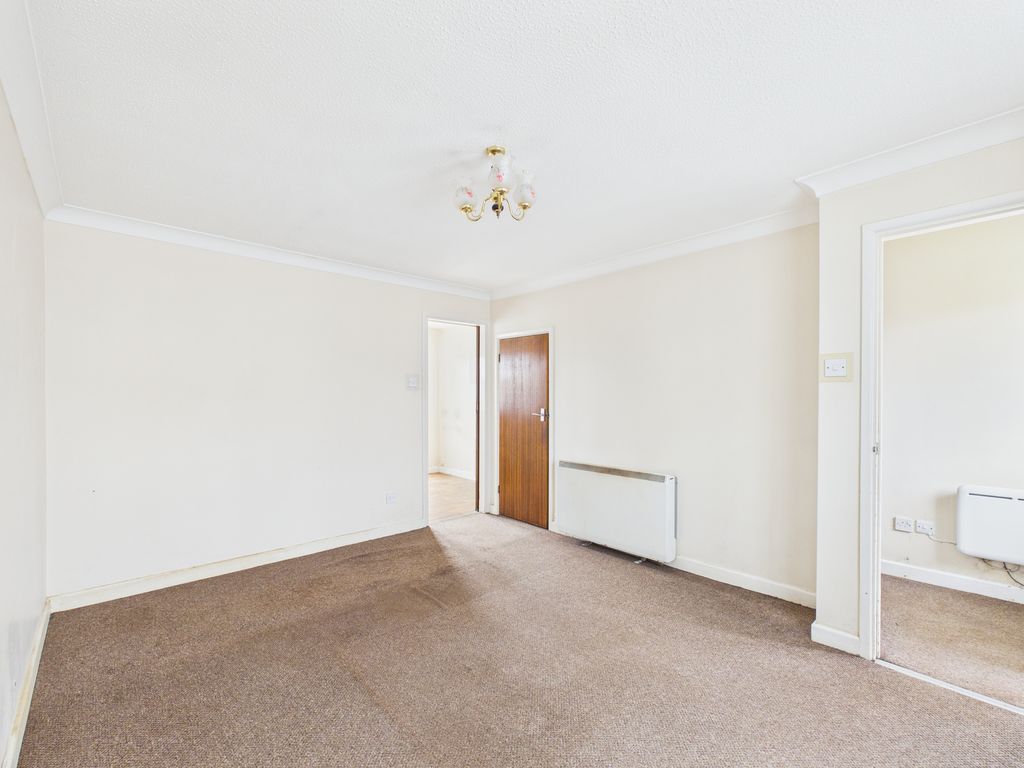 Property photo 3 of 13