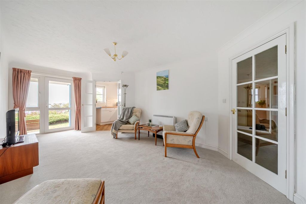 Property photo 2 of 23 1467489-9-6A1Daa3Da862E.Jpg