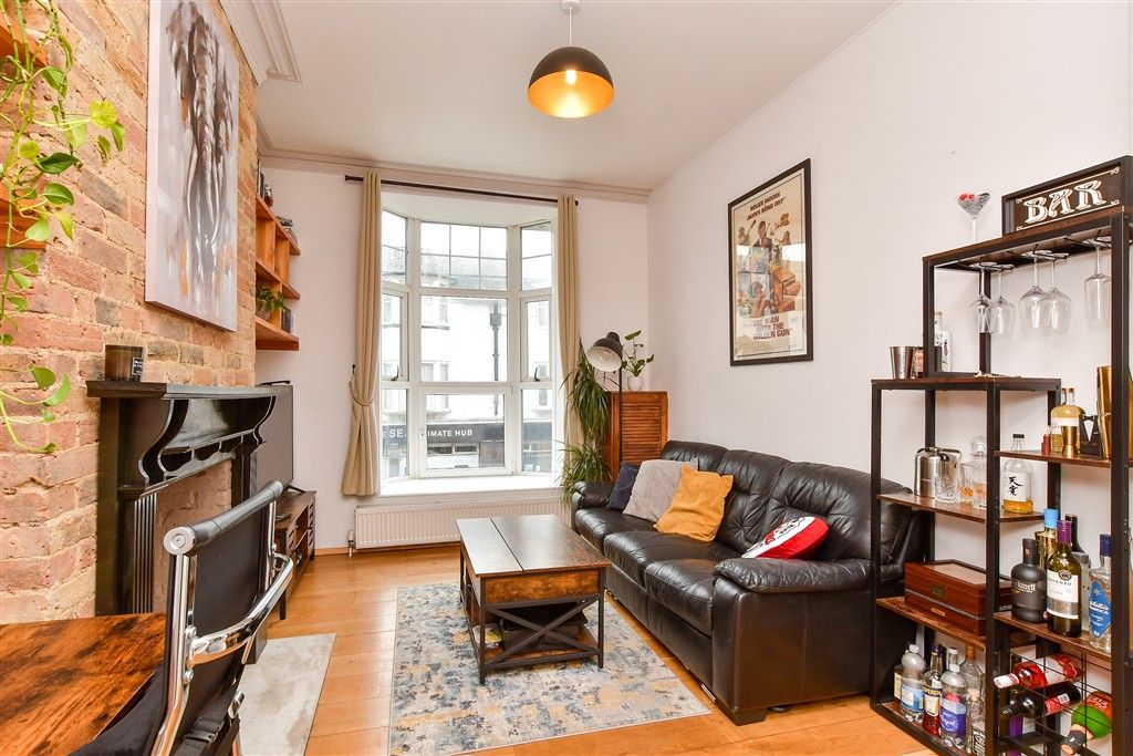 Property photo 3 of 12 Lounge/ Diner