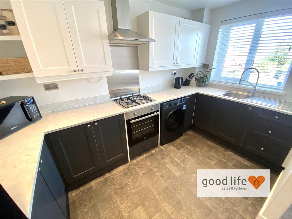 Property photo 2 of 15 20260320_111647085_Ios7Bishopsway.Jpg