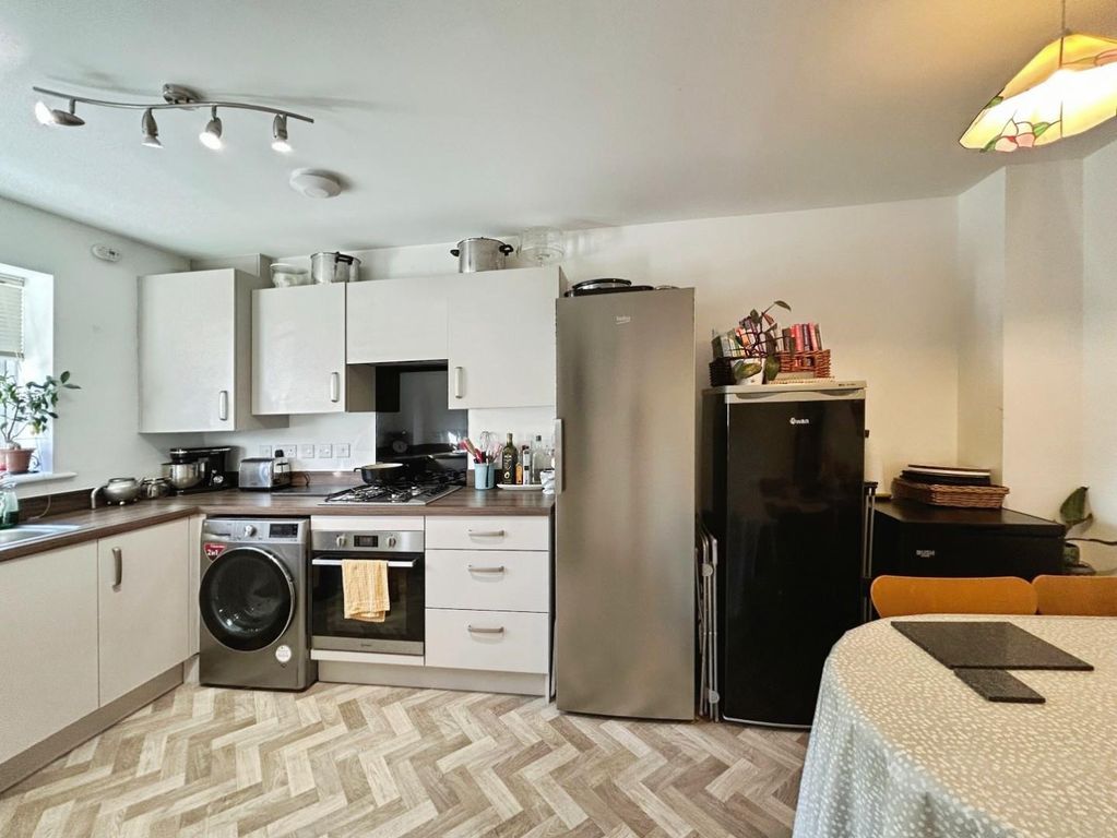 Property photo 2 of 14 d2E15B04-Image00012.Jpeg