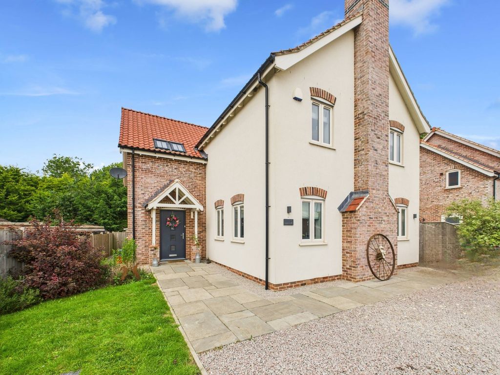 Property photo 1 of 24