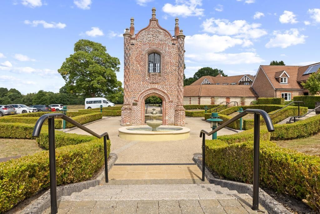 Additional image 4 of 2 bed flat for saleKing George's Drive, Liphook GU30