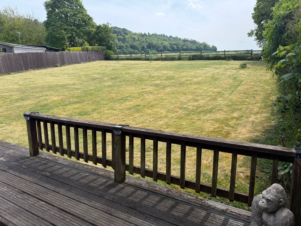 Property photo 3 of 17 5000832