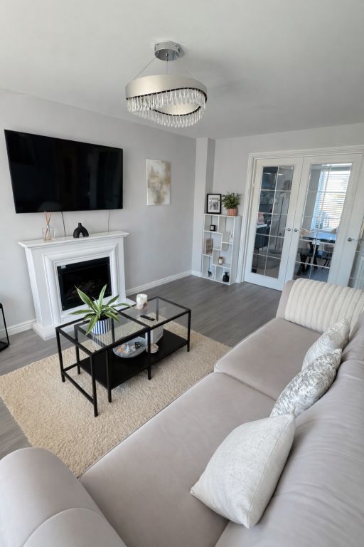 Property photo 3 of 30 Living Room