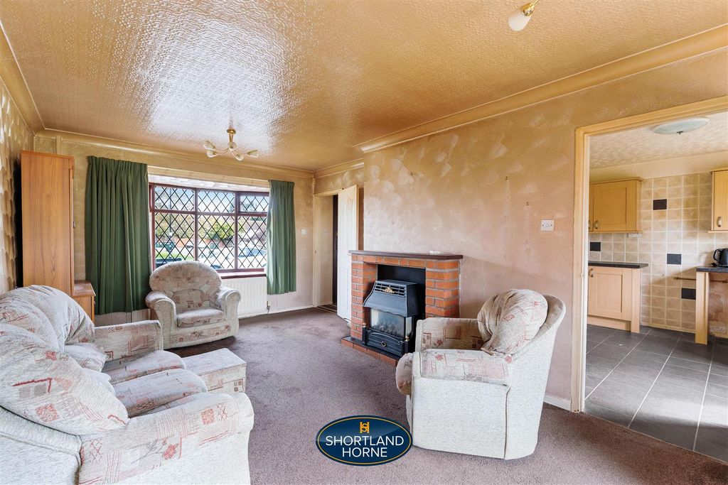 Property photo 3 of 19 36 Ashburton Road Wm (10 Of 19).Jpg