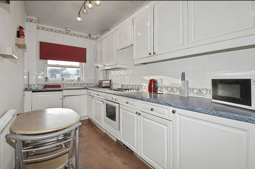 Property photo 3 of 13 Kitchen