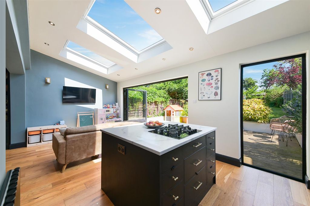 Property photo 2 of 20 Roundwood Way,84 - (17).Jpg