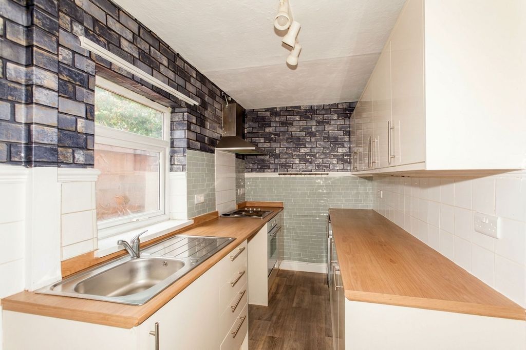Property photo 2 of 13
