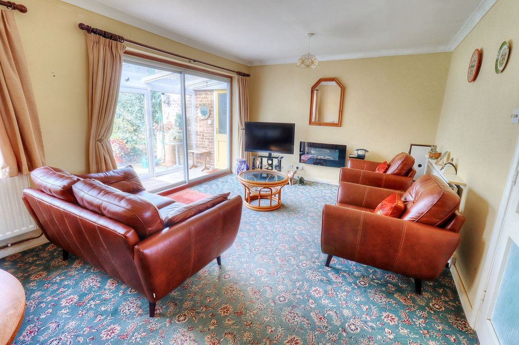 Property photo 2 of 10 Photo 2