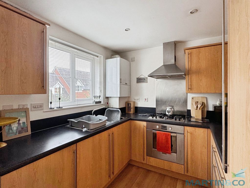 Property photo 3 of 9 1E3F6E33--4751-BA2C-F5Dd663Cb893-33072-00000Dcf231