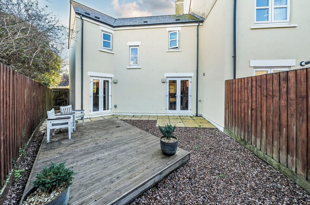 Property photo 2 of 14 1384476-21-69206E...