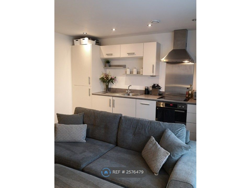 Property photo 1 of 8