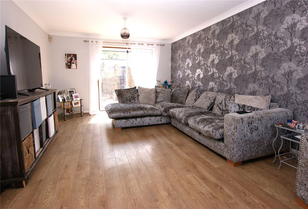 Property photo 2 of 10 Picture No. 04