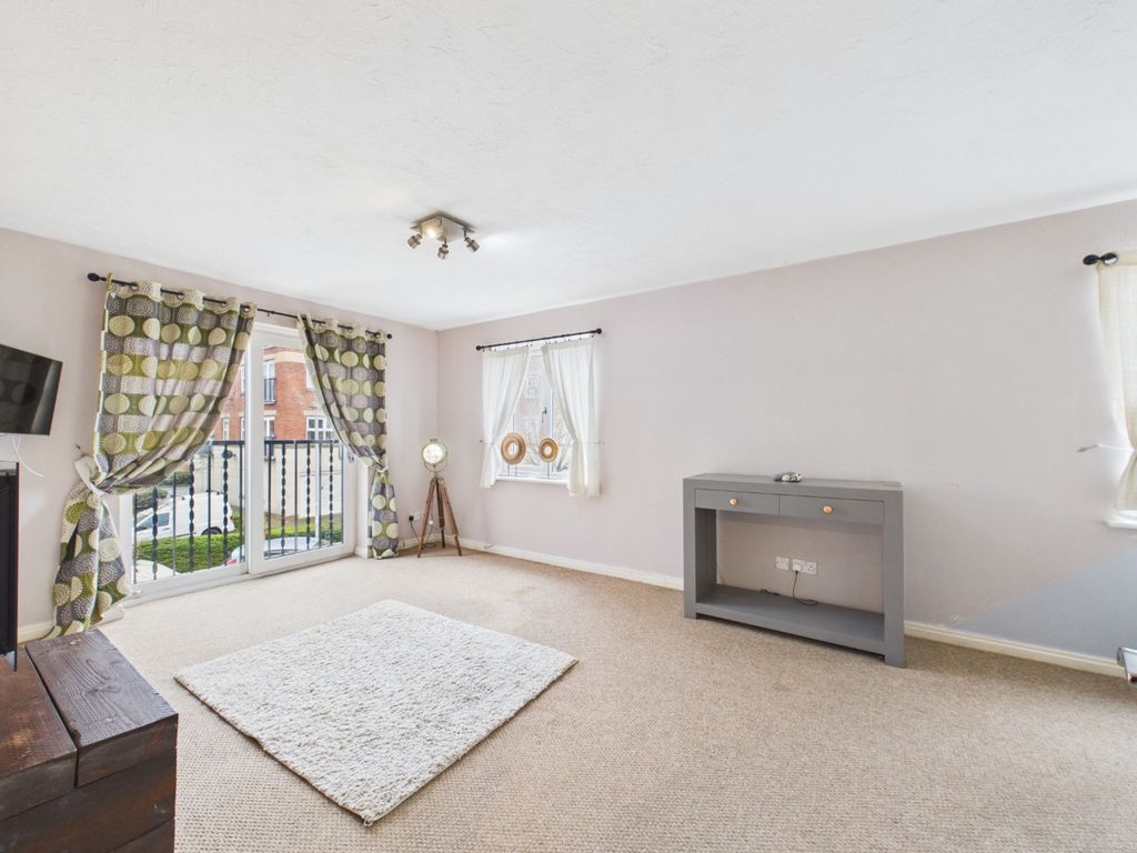 Property photo 2 of 15 4664436