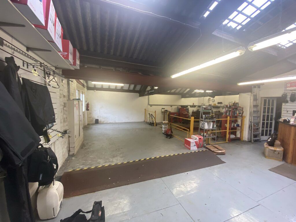 Property photo 2 of 5