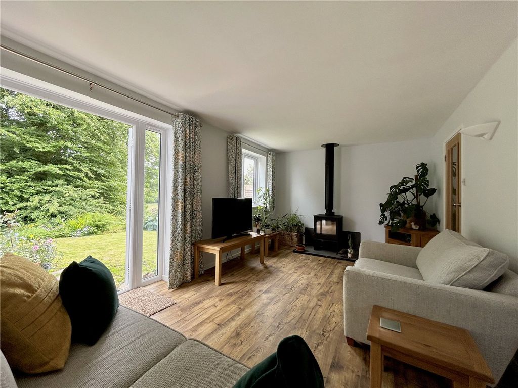 Property photo 2 of 18 Picture No. 03