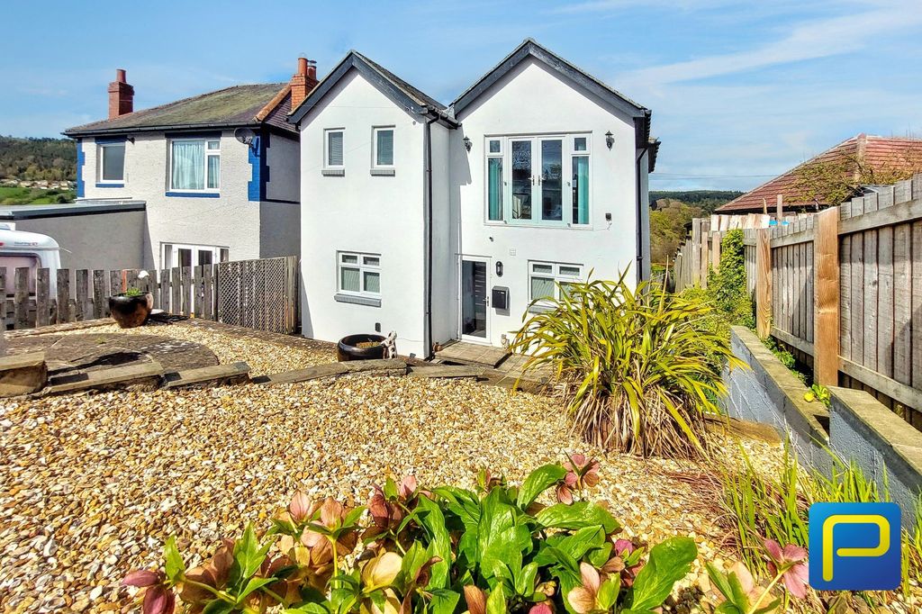 Property photo 1 of 29