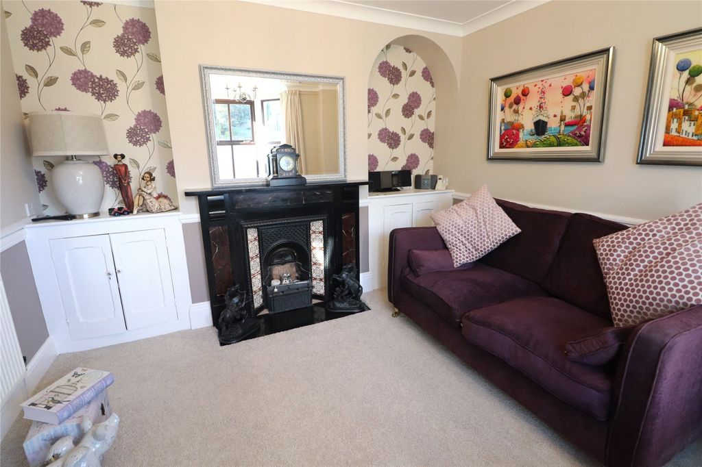 Property photo 3 of 38 Picture No. 01