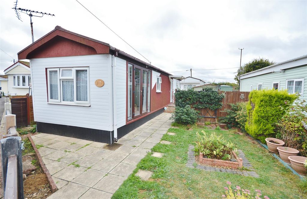 Property photo 1 of 8 Outside