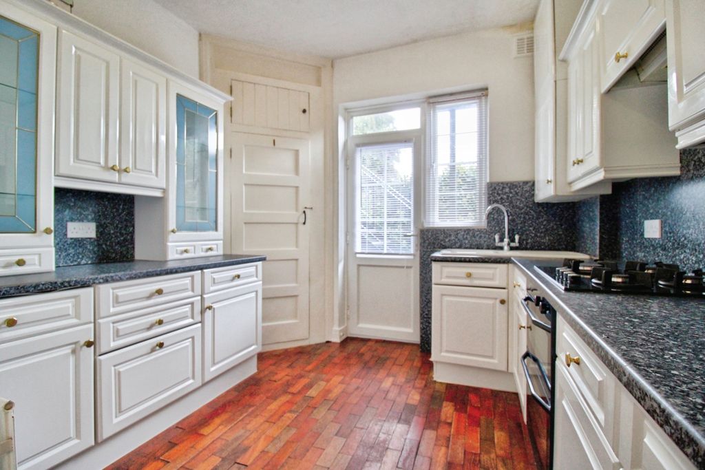 Property photo 3 of 11 A7B64537-Img_2246_7_8