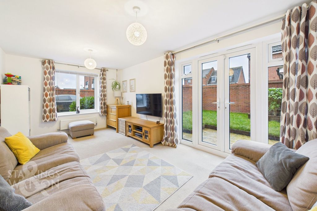 Property photo 2 of 24