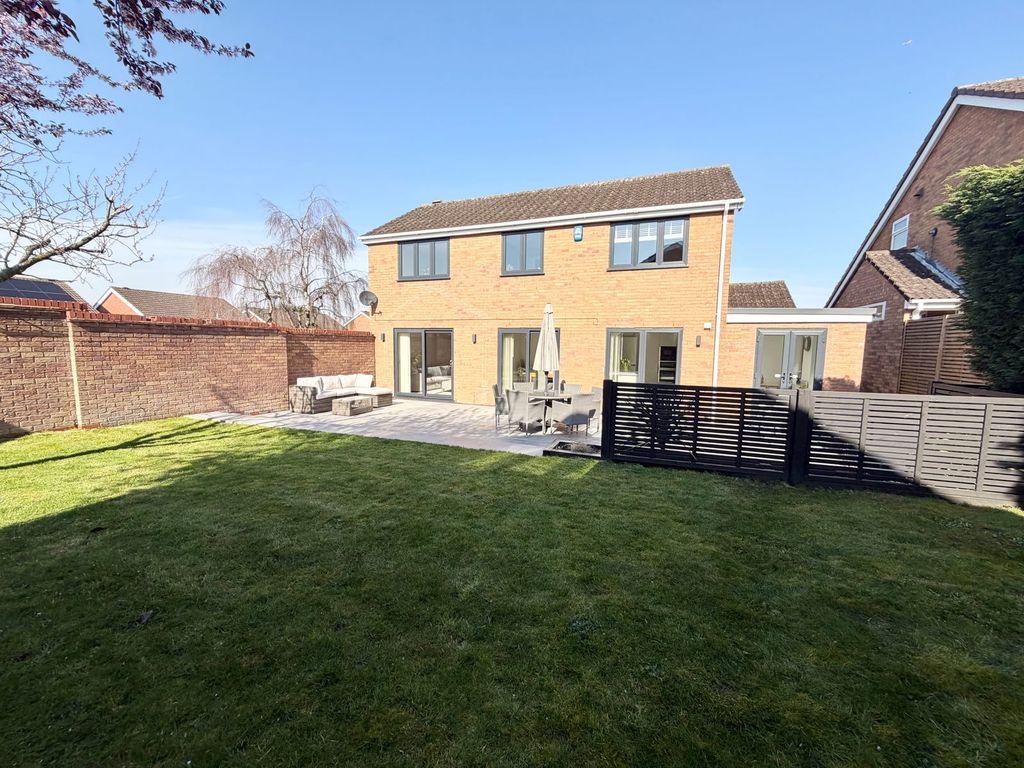 Property photo 3 of 51