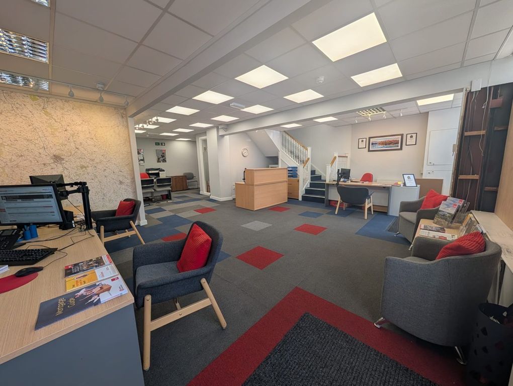 Property photo 2 of 8 Photo 7