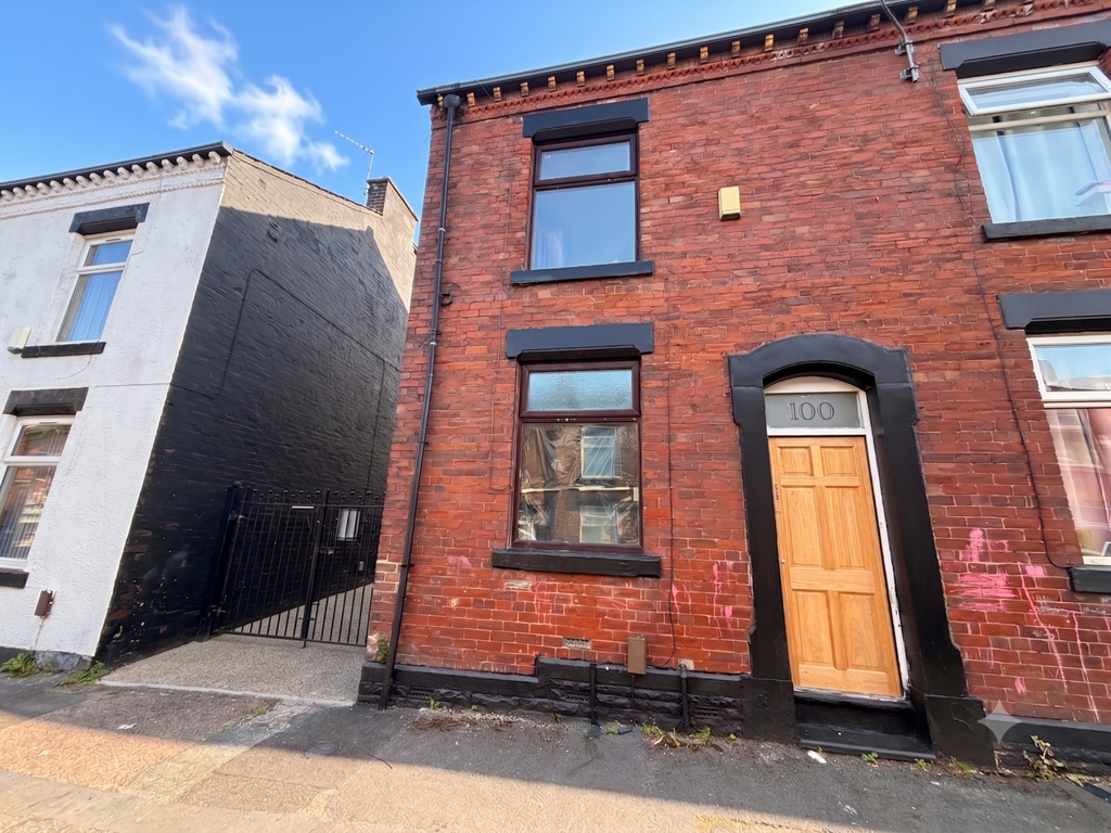 Property photo 1 of 10 Raper Street, Oldham Ol4