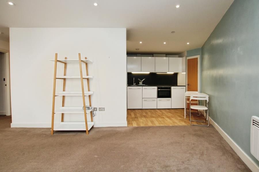 Property photo 2 of 9