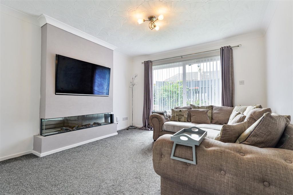 Property photo 3 of 25 3