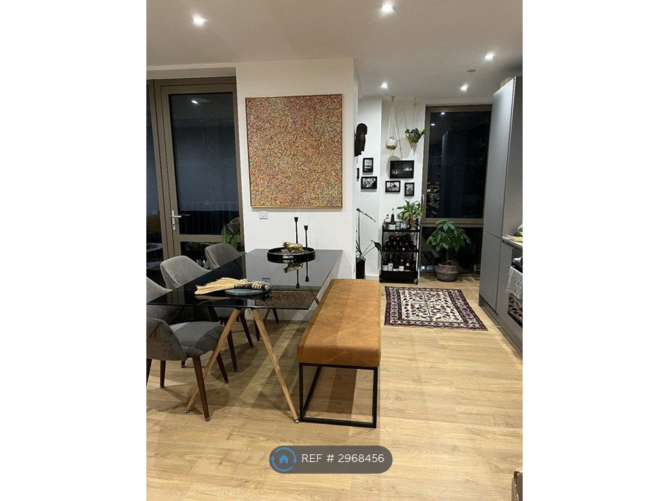 Property photo 2 of 21 Dining Room