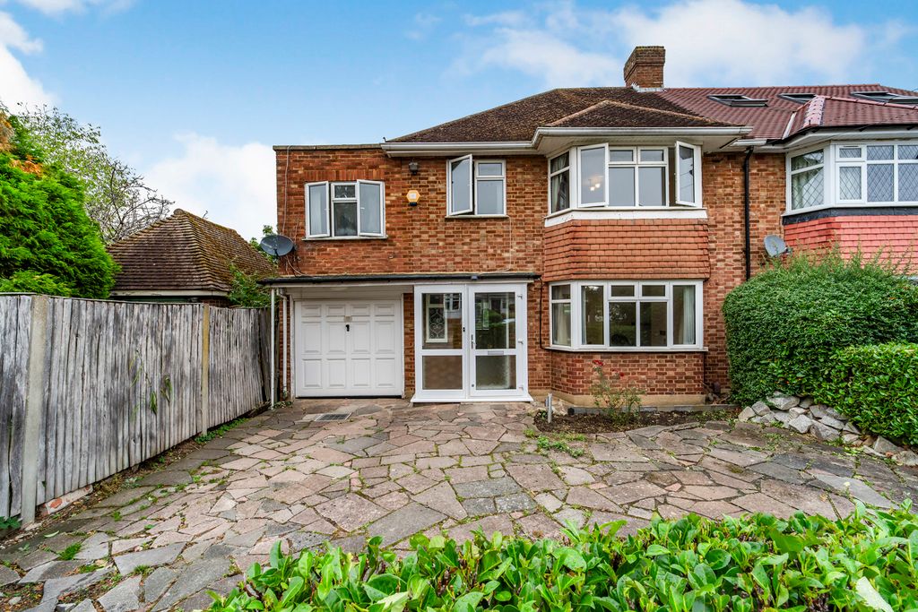 Property photo 1 of 18 Pbox-Img.Jpg