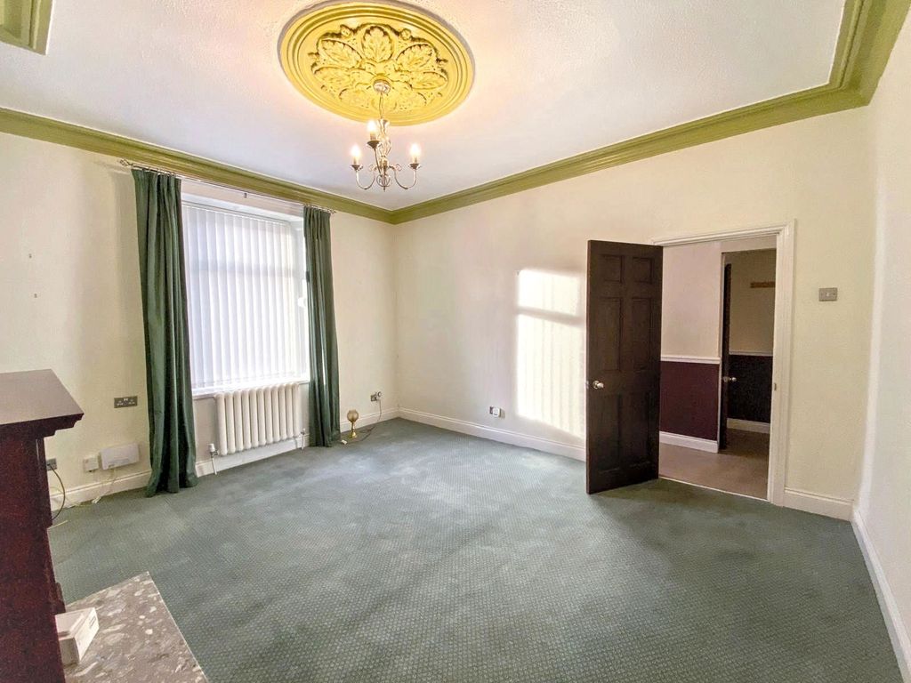 Property photo 3 of 26