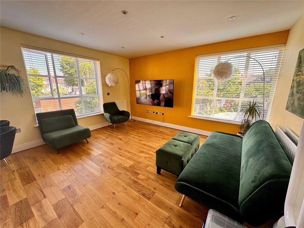 Property photo 1 of 8 Reception Room