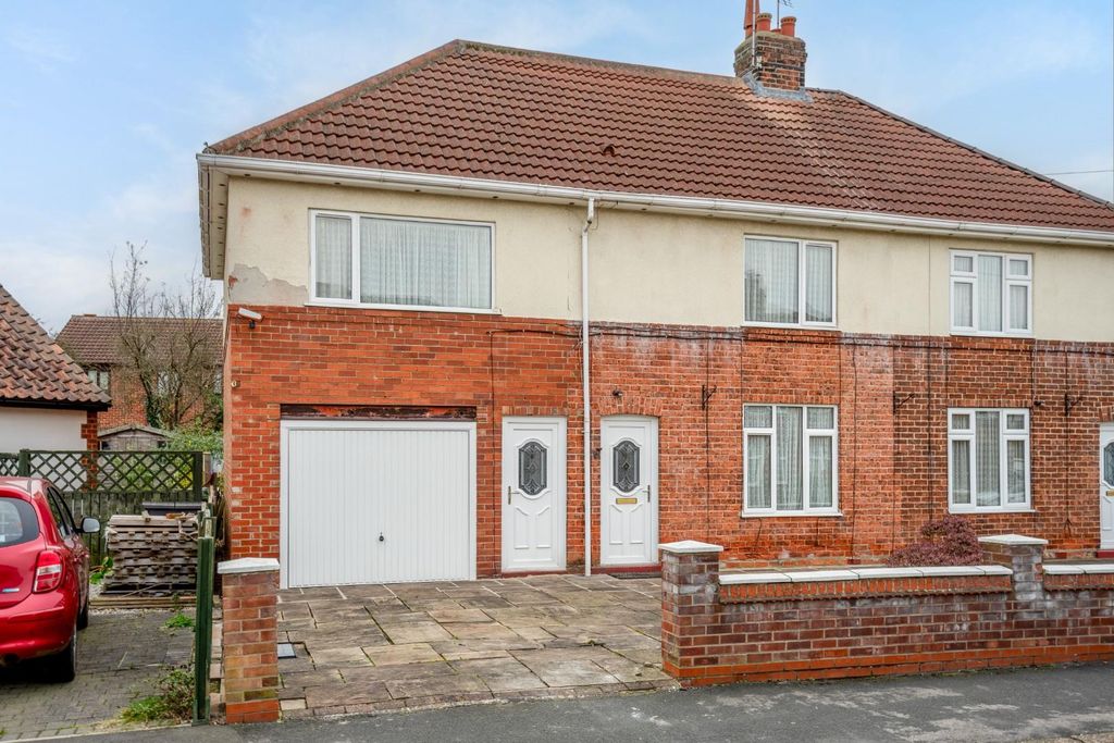 Property photo 1 of 15 Br-23.Jpg