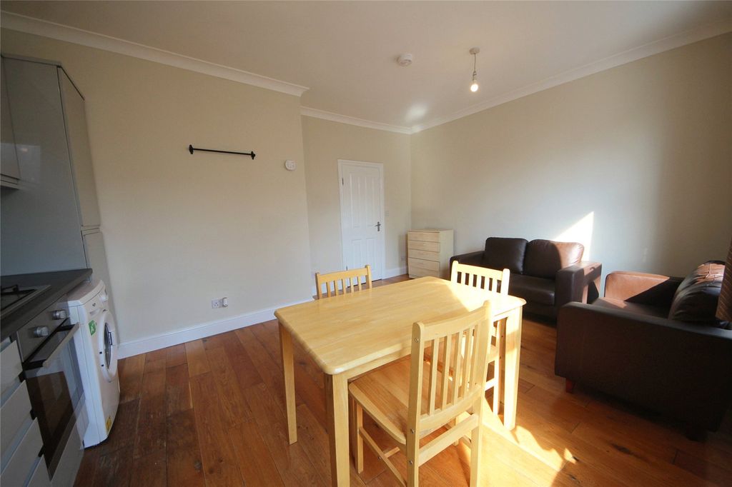 Property photo 3 of 11 Picture No. 16