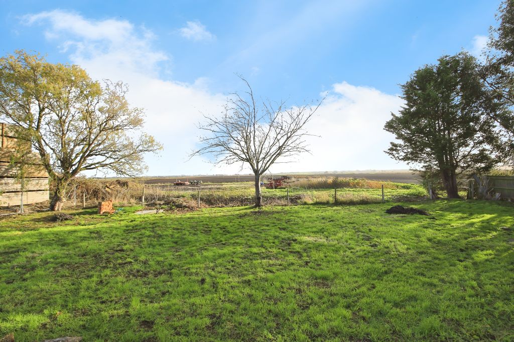 Property photo 1 of 14 Rear View