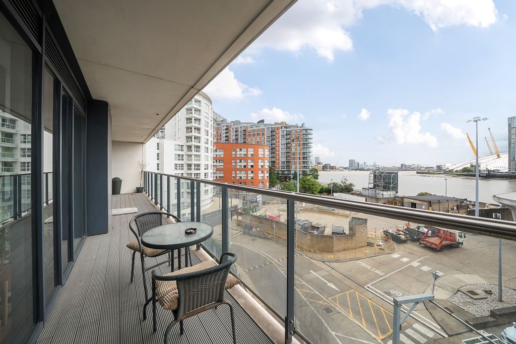 Property photo 2 of 15 Balcony