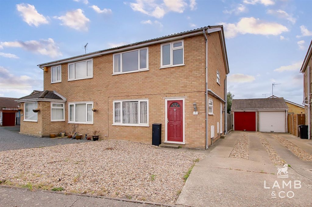 Property photo 1 of 14 Outside