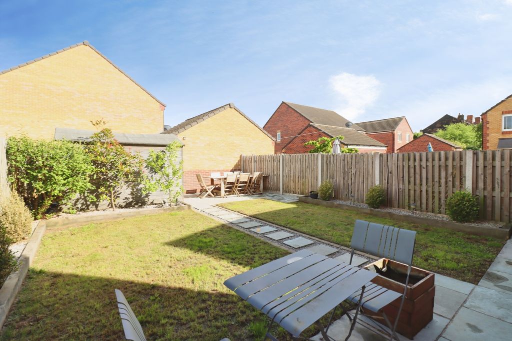 Property photo 2 of 15